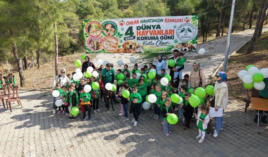 Kahramanmaraş'ta minikler can dostlarla buluştu