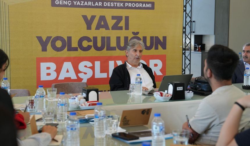 Kahramanmaraş'ta yazarlık kampı başladı