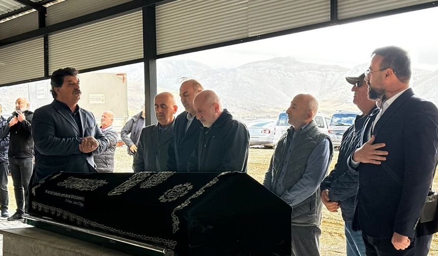 Milletvekili Ali Öztunç'un annesi Hatice Öztunç son yolculuğuna uğurlandı
