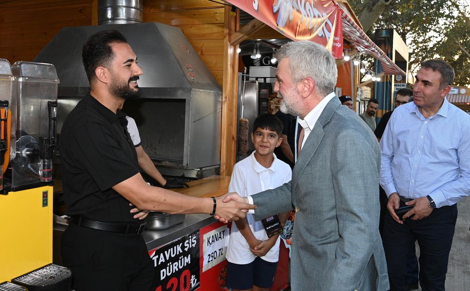 Fırat Görgel’den Fuar Ziyareti ve Esnaf Desteği