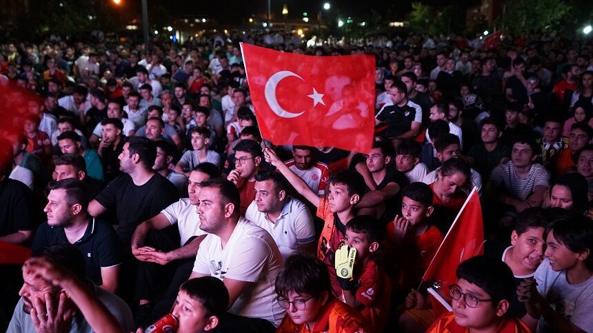 Kahramanmaraş Kalesi’nde milli maç dev ekranda yayınlanacak
