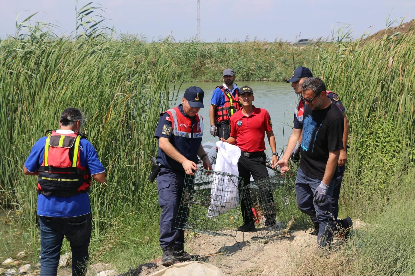 Adana Da Kaçak Balık Avına Geçit Yoka3