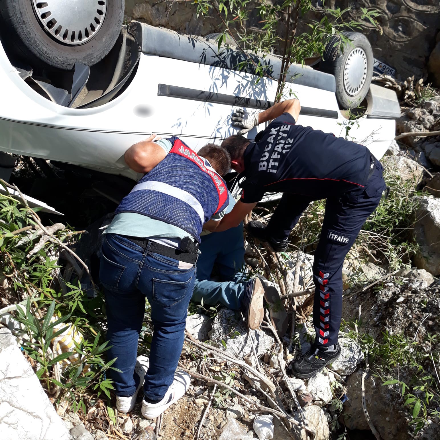 Burdur Da Otomobil Köprüden Düştüa