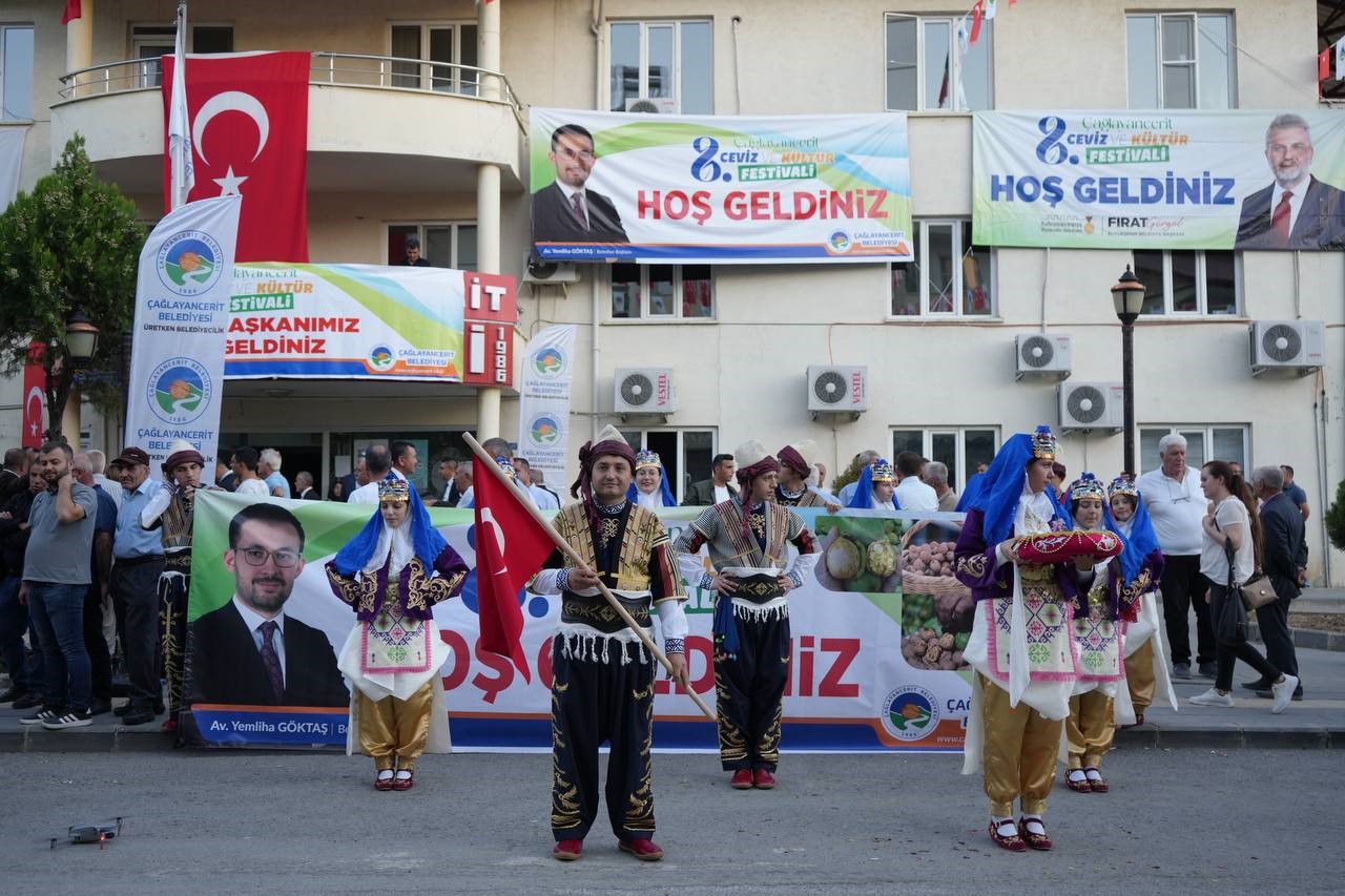 Cevizin Anavatanı Çağlayancerit'te Renkli Festival Coşkusu (5)