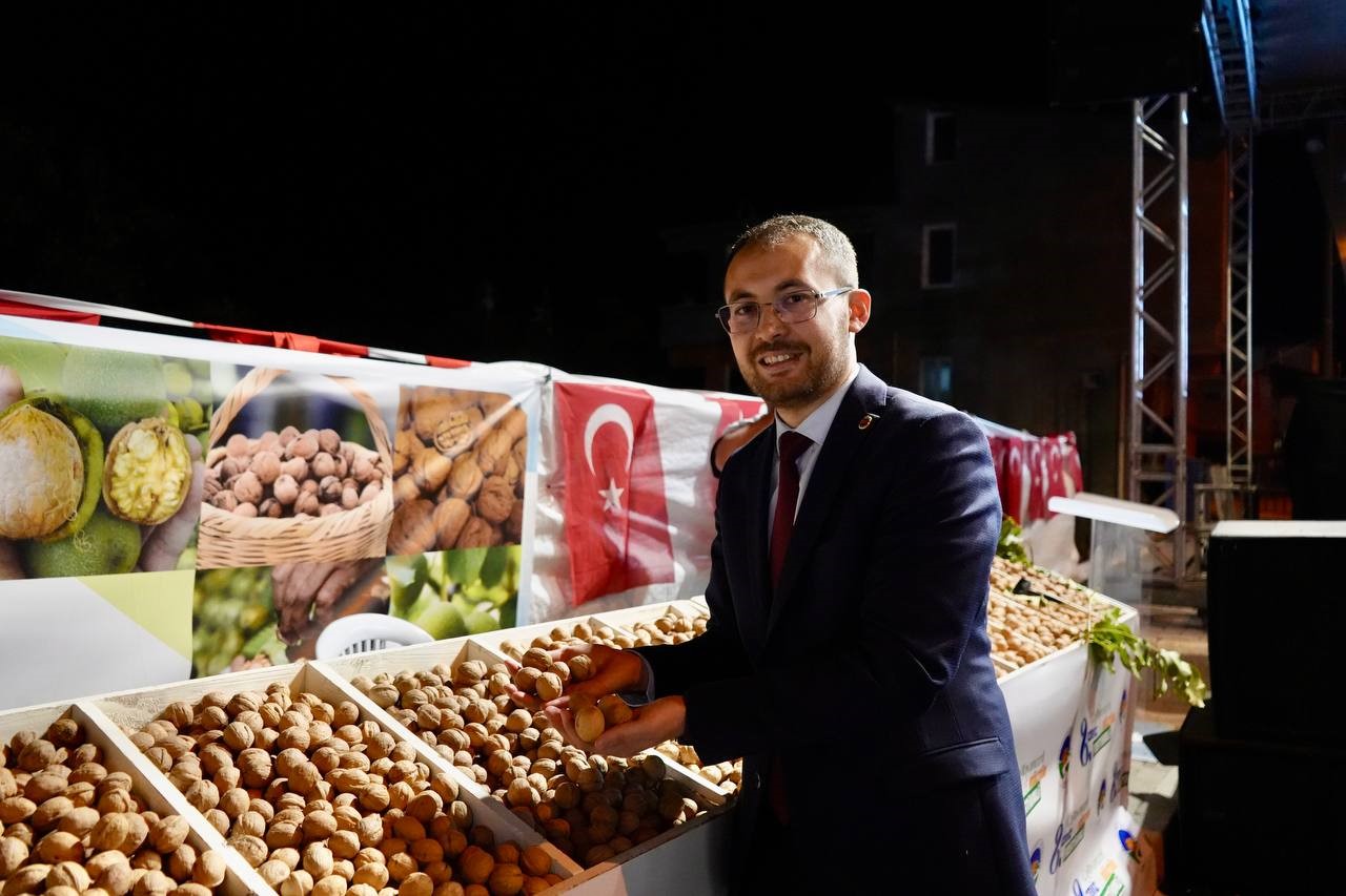 Cevizin Anavatanı Çağlayancerit'te Renkli Festival Coşkusu