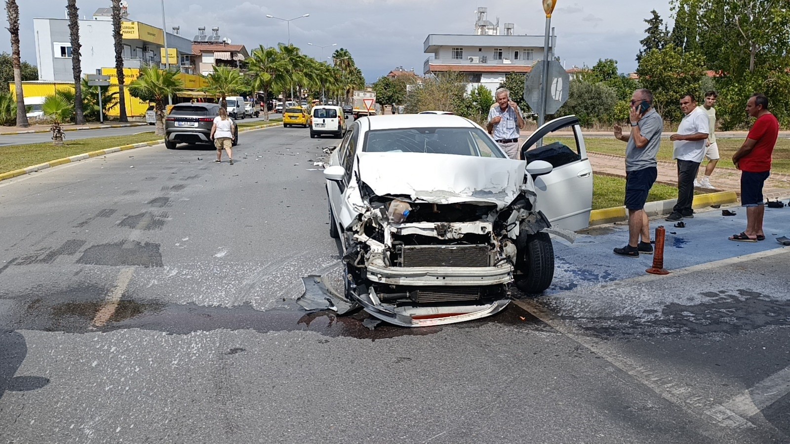 Hurdaya Dönen Araçtan Yara Almadan Kurtuldu (5)