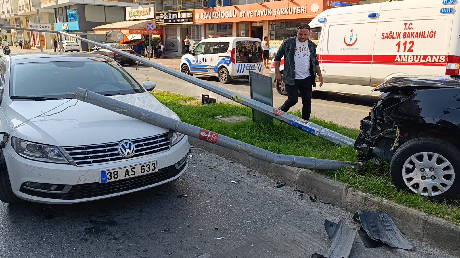 İhlali Metrelerce Havaya Savurdu Kaskı Ise Hayatını Kurtardıasd