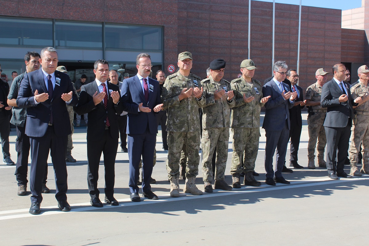 Şehit Onur Çapan In Naaşı Isparta'ya Uğurlandıb