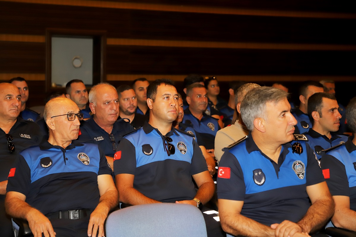 Alanya Belediyesi Zabıta Personeline Eğitim Semineri (2)