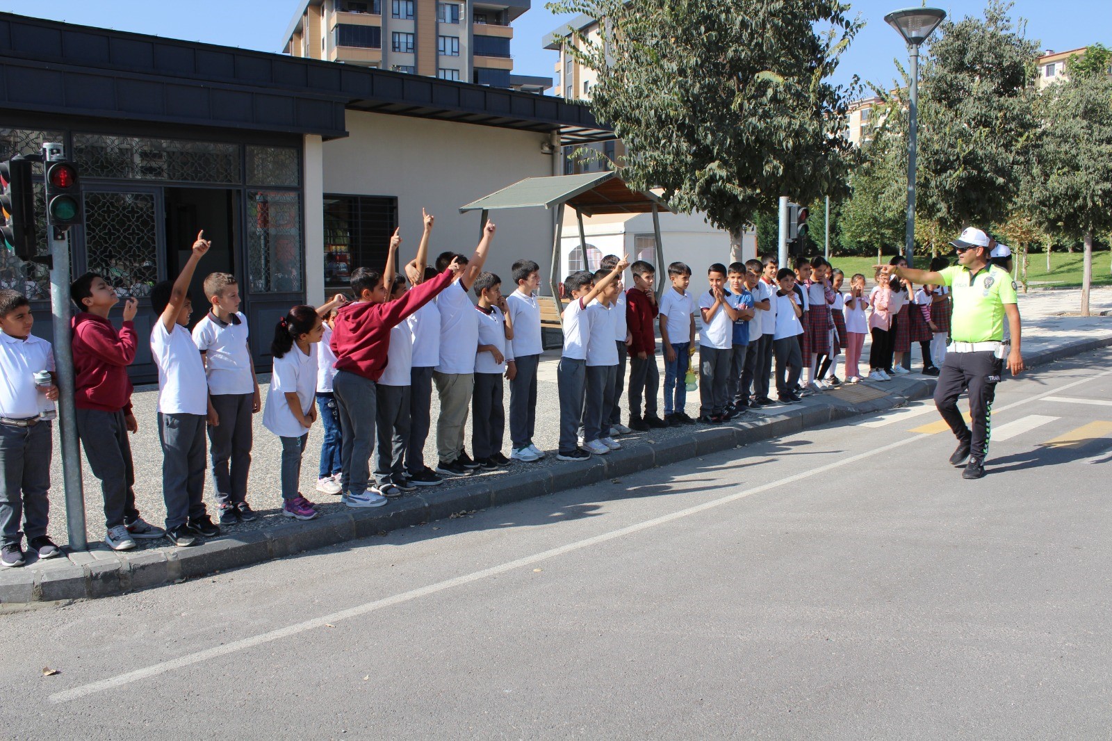 Çocuklar Eğlenerek Trafik Kurallarını Öğreniyor (3)