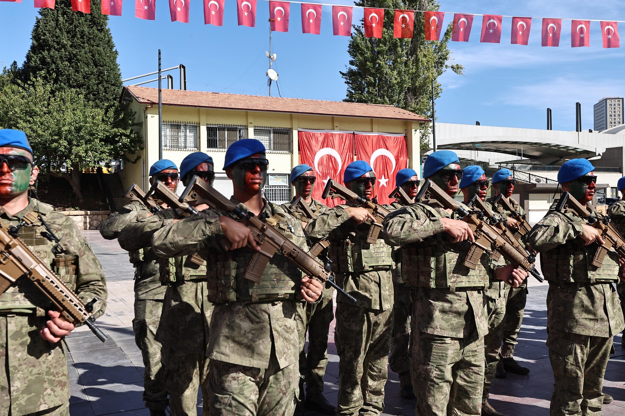 Cumhuriyet Bayramı'nda Komandoların İhtişamlı Gösterisi