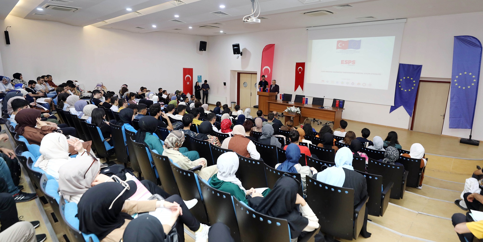 Gaziantep Üniversitesi'nde Sosyal Uyum Etkinliği Gerçekleştirildi (3)