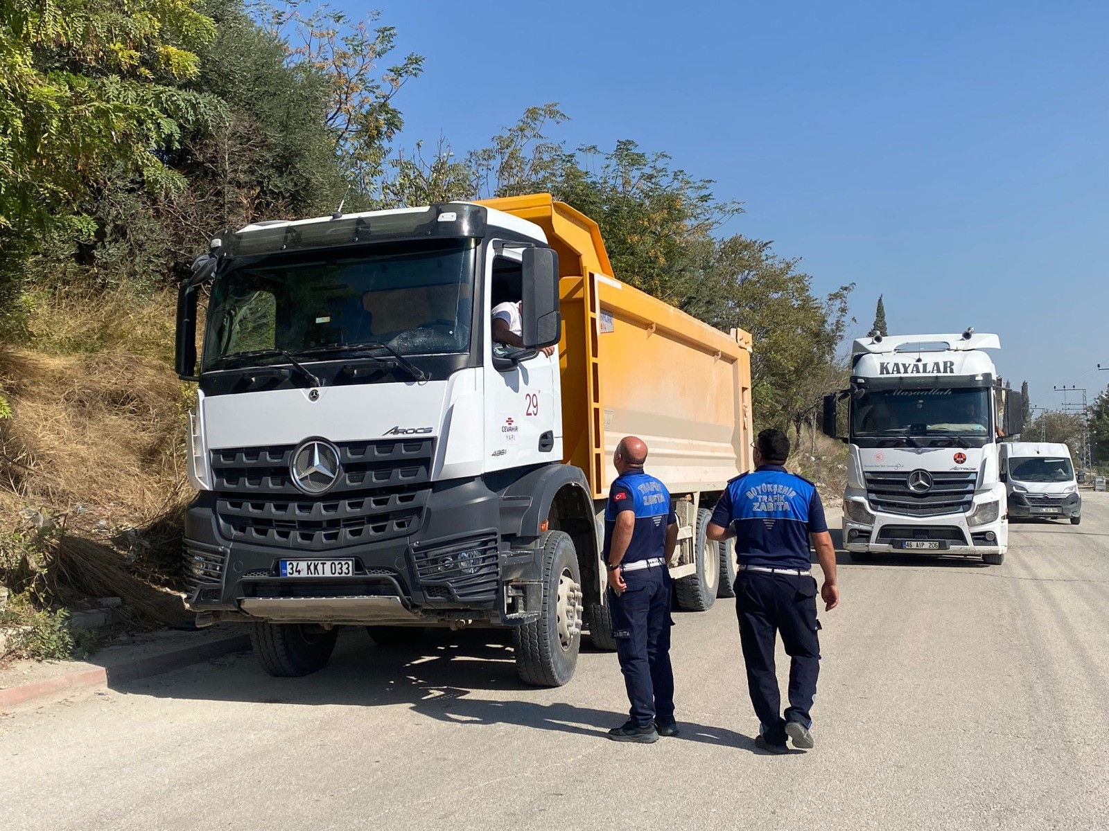 Hbb Zabıta Ekipleri 81 Hafriyat Kamyonuna Ceza Uyguladı