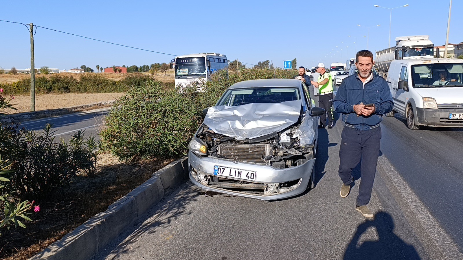 Peş Peşe 3 Zincirleme Kaza 3 Yaralı