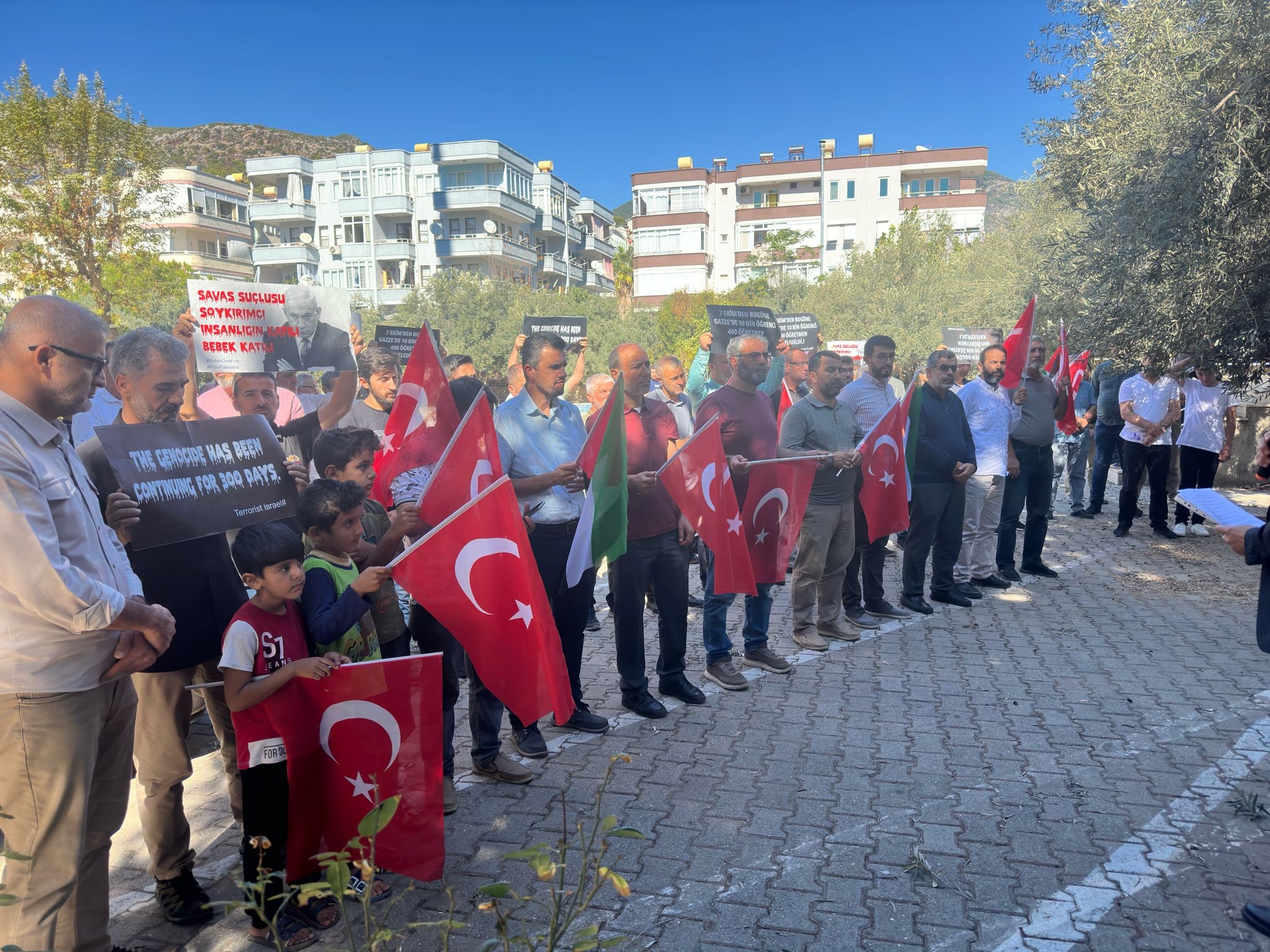 Şehitler İçin Gıyabi Cenaze Namazı İkame Edildi