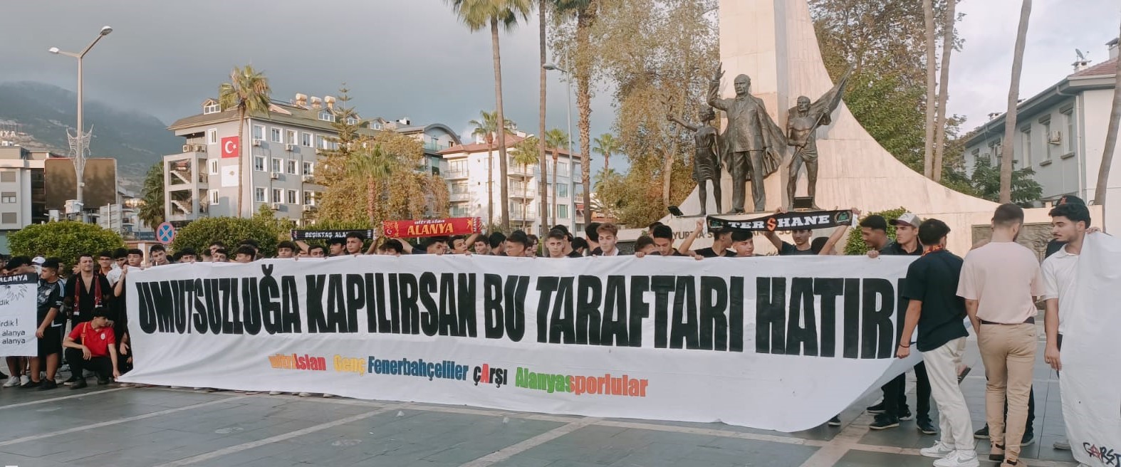 Taraftar Grupları Tek Yürek Oldu, Kadına Şiddete 'Hayır' Dedi (2)