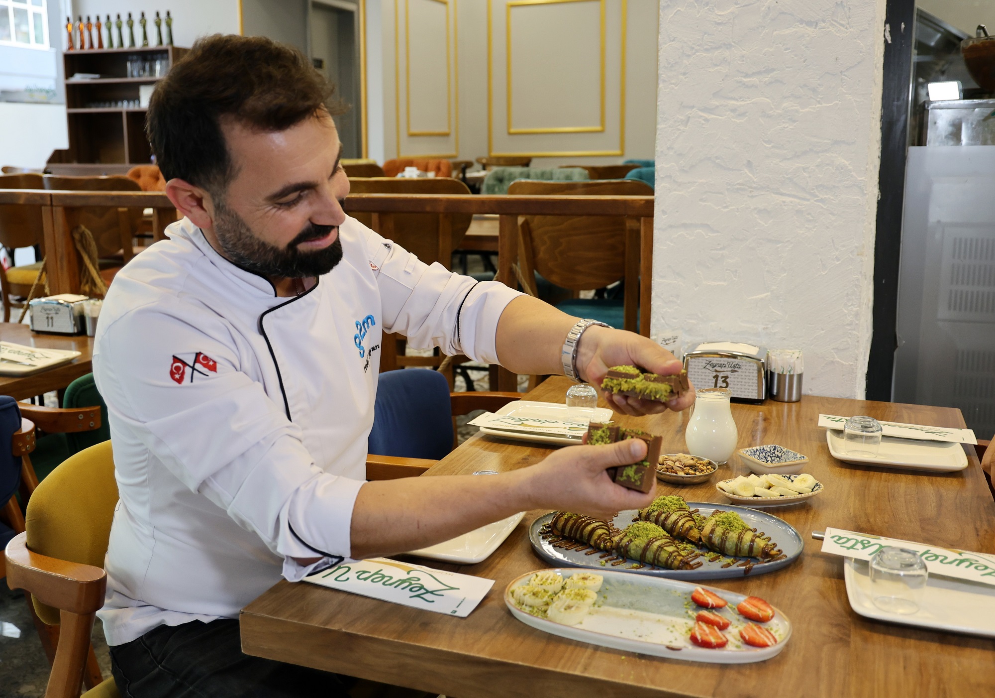 Adanalı Tatlıcıdan Yeni Bir Lezzet Adana Çikolatası (6)