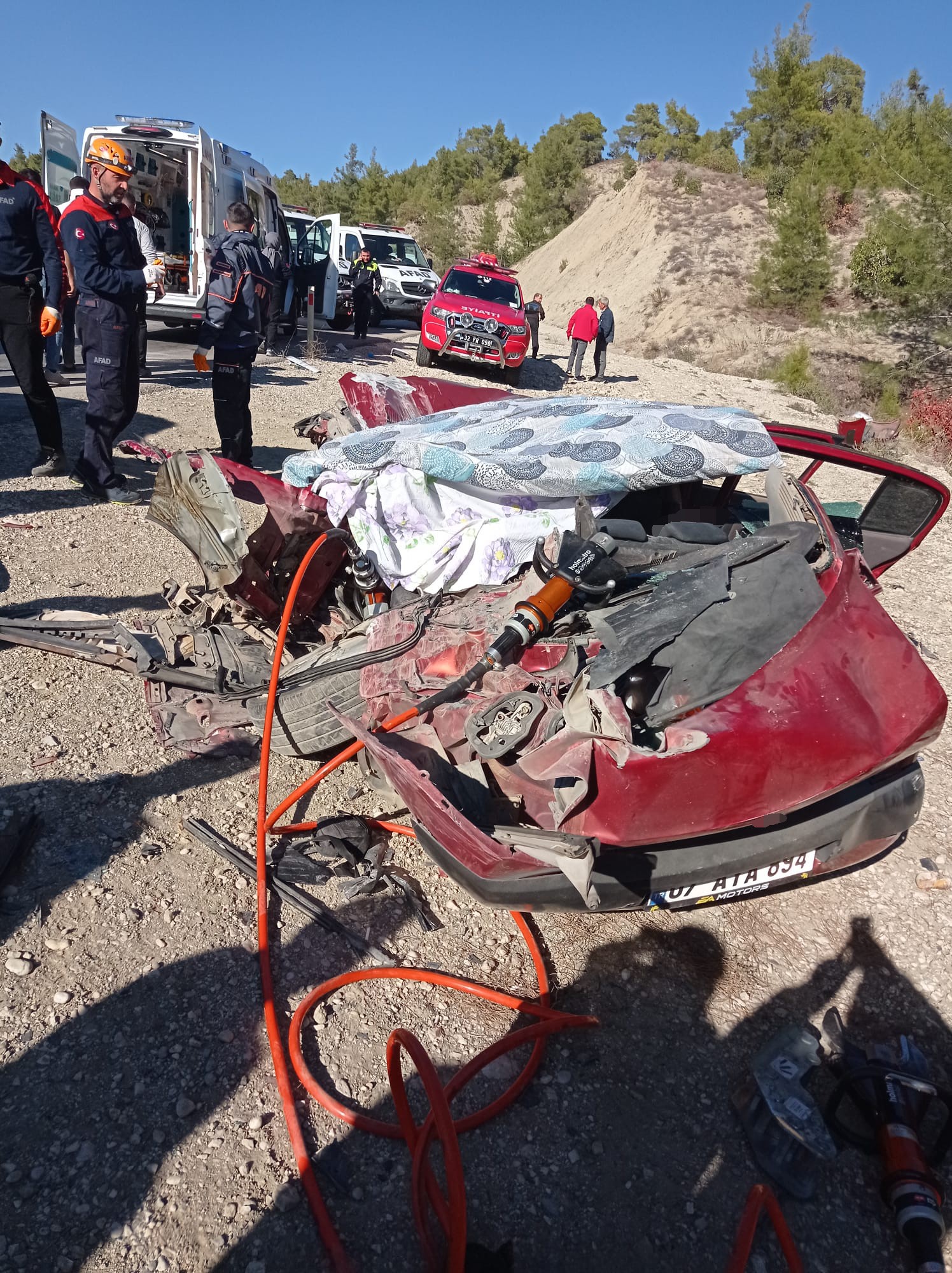 Antalya Isparta Yolunda Feci Zincirleme Kaza 2 Ölü, 6 Ağır Yaralı (4)