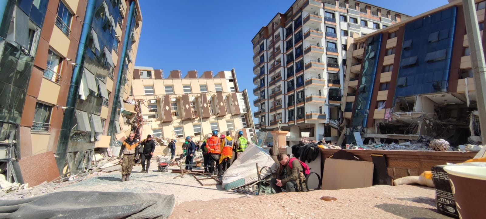 Enkaz Altında Yeni Bir Başlangıç (4)