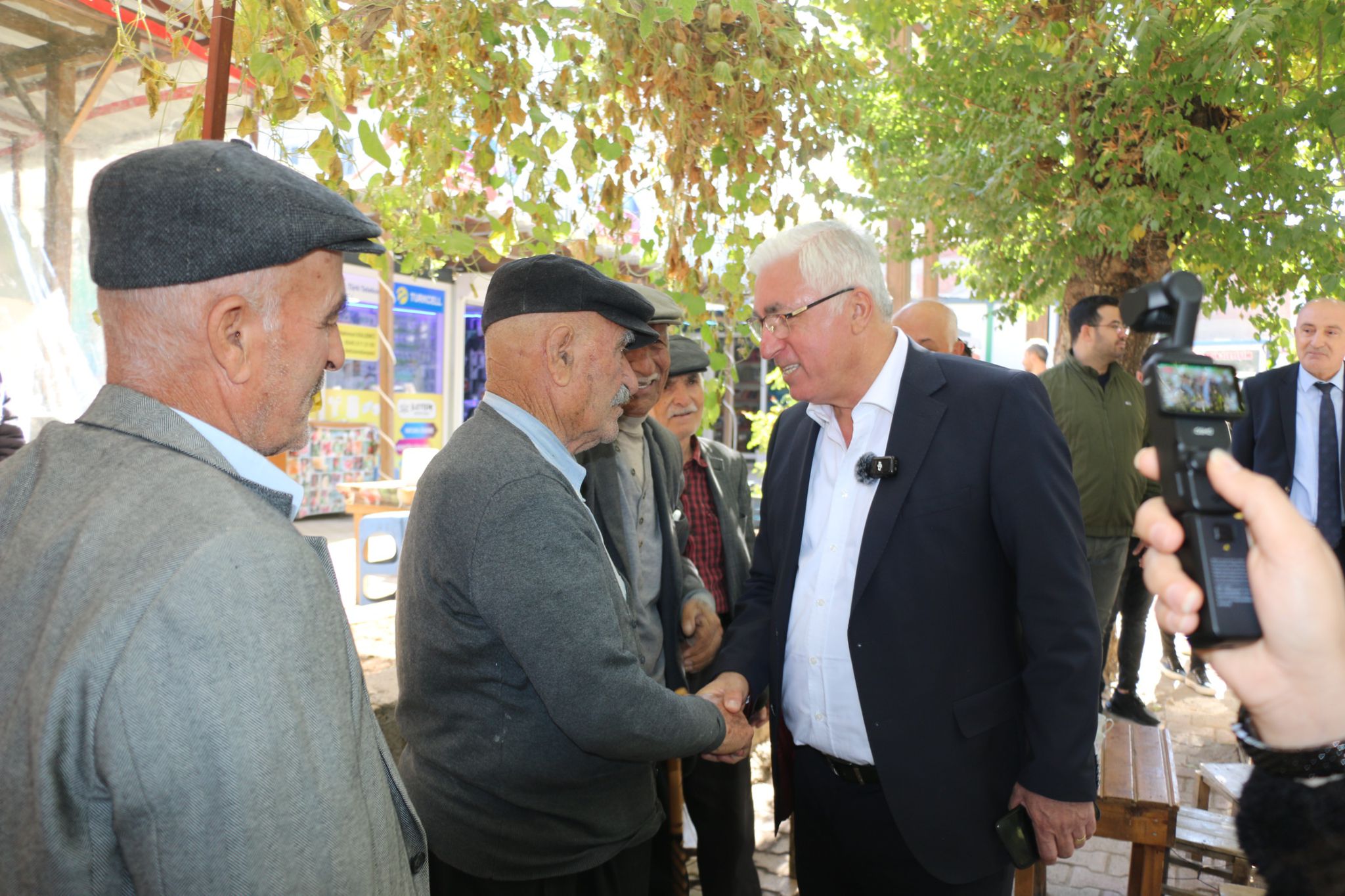 Haydar İkizer Esnafın Taleplerini Dinliyor, Çözümler Üretiyor (1)