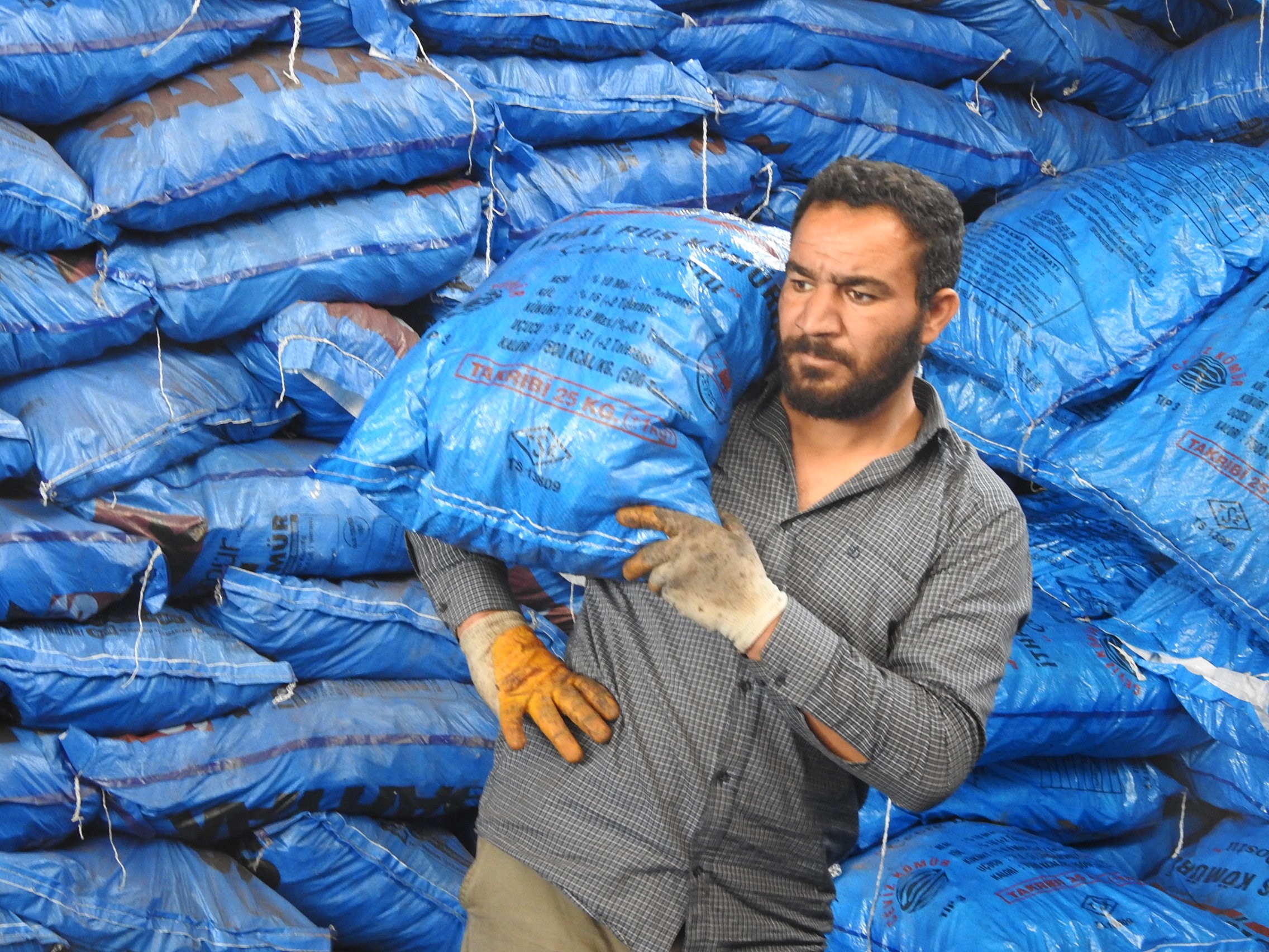 Kışa Hazırlık Başladı Kömür Ve Odun Satışları Yükseldi