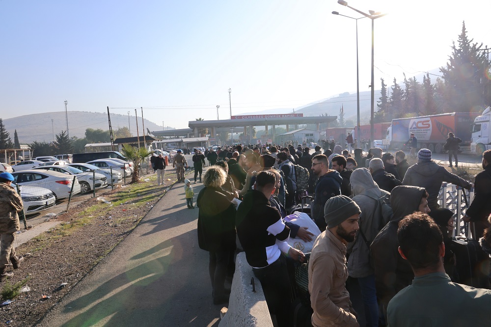 Cilvegözü'nden Suriyeliler Vatanlarına Dönüyor (4)