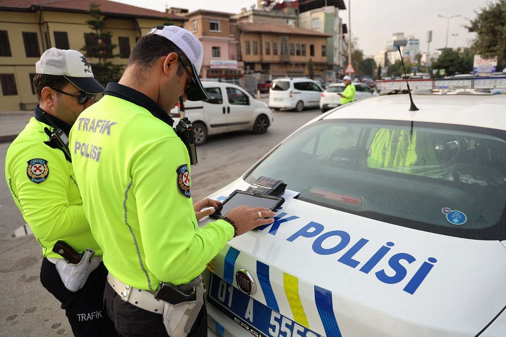 Gereksiz Korna Cezasına Tepki “Bu Trafikte Korna Şart” (3)