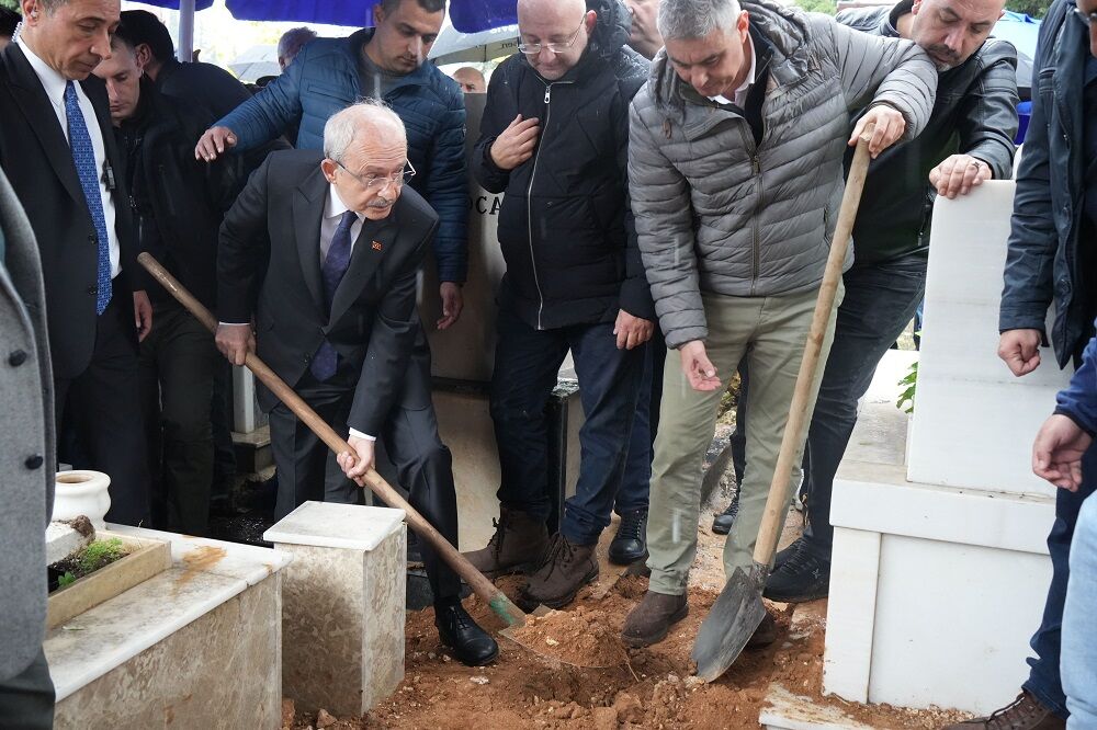 Kılıçdaroğlu'nun Dünürü, Antalya’da Defnedildi (1)