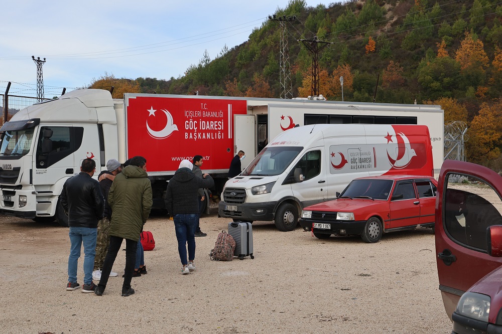 Sınır Kapısında Hareketlilik Yayladağı 13 Yıl Sonra Açıldı (4)