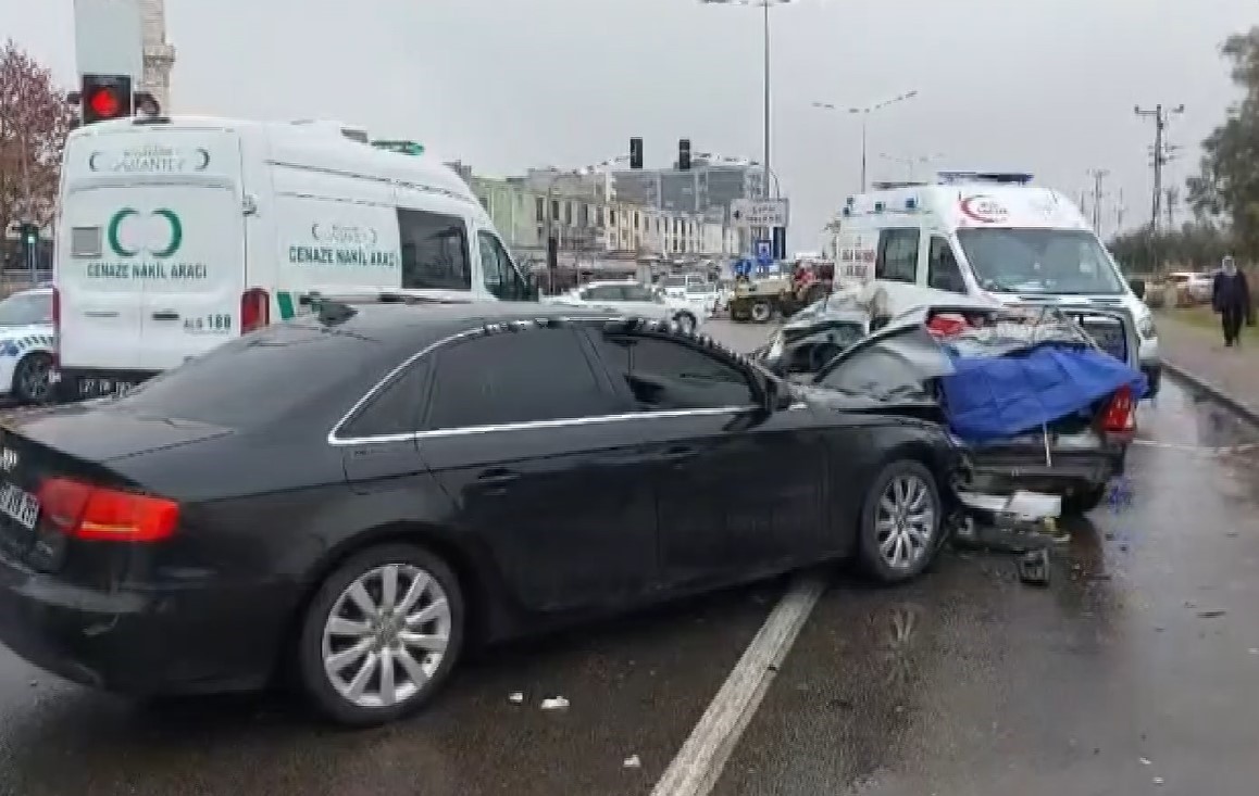 Trafik Kazasında Genç Sürücü Hayatını Kaybetti (3)