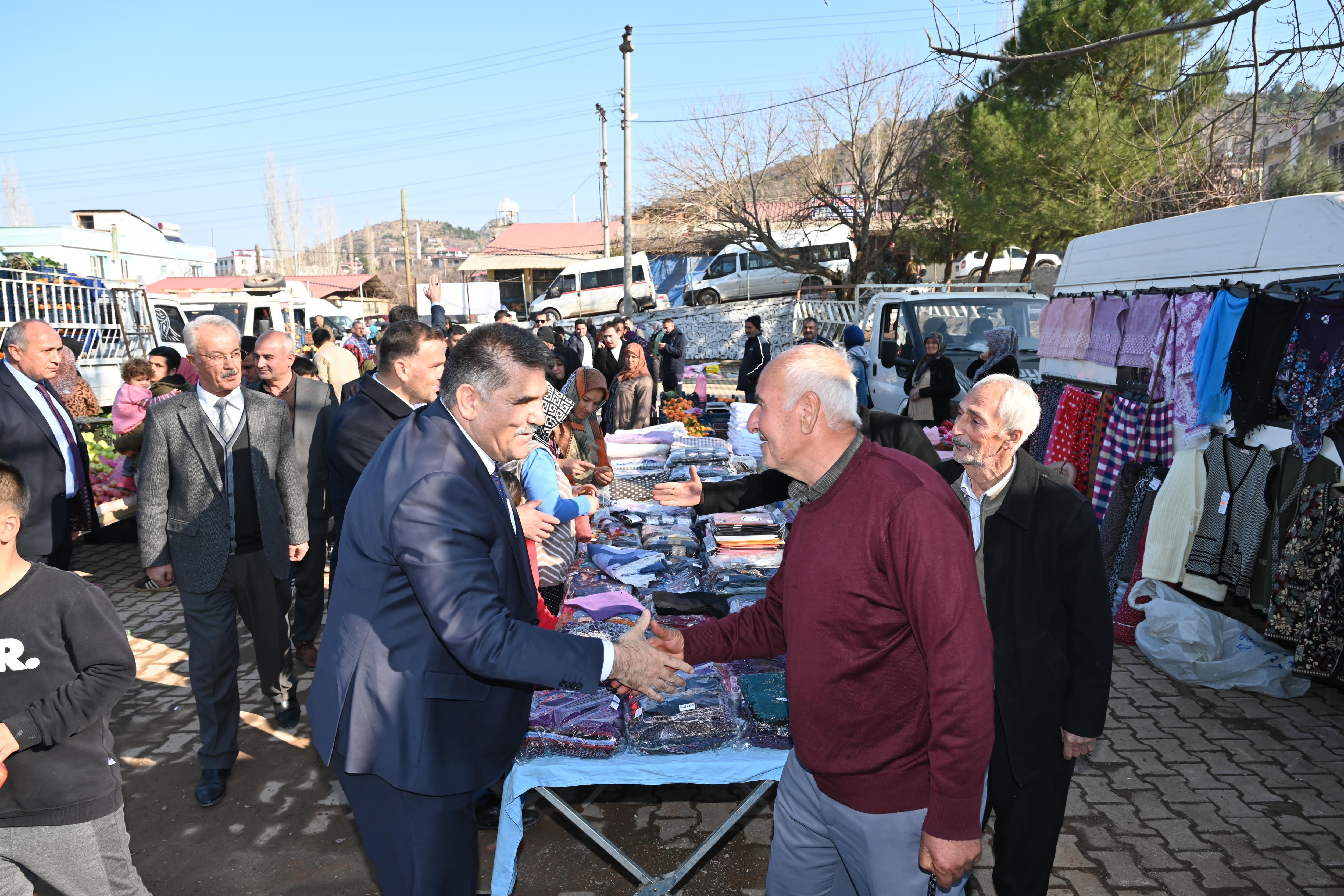 Başkan Mehmet Karaca Yeşilyöre’ye Semt Pazarı Kazandırdı (3)