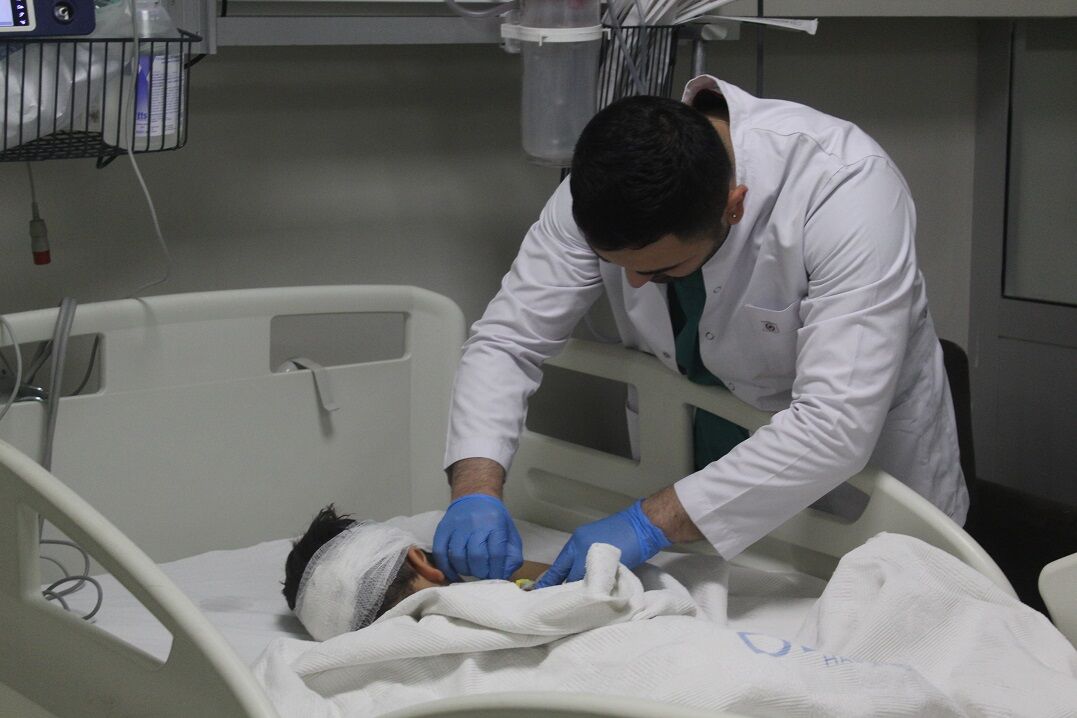 4,5 Yaşındaki Çocuğa Sokak Köpekleri Saldırdı (5)