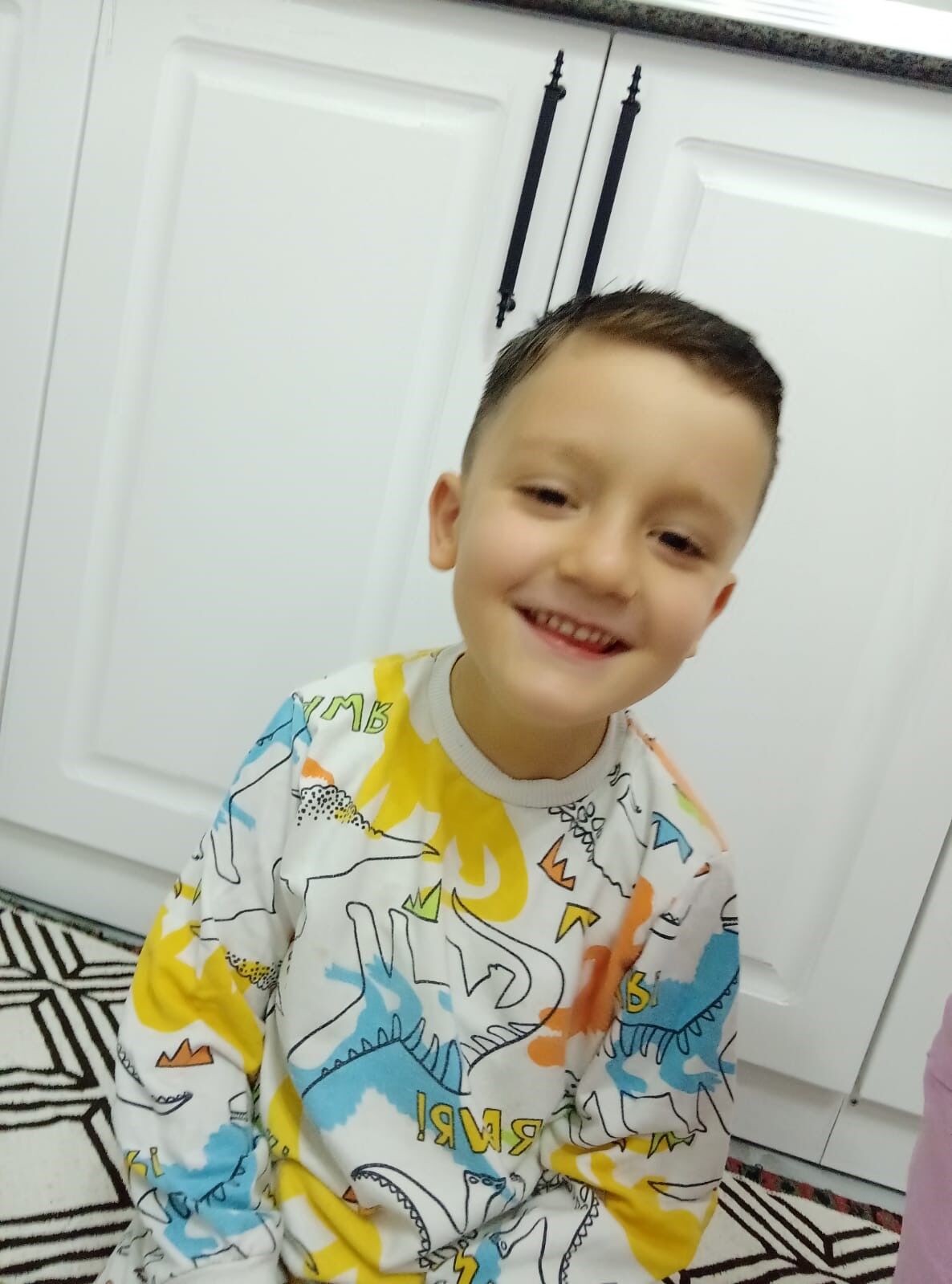 4,5 Yaşındaki Çocuğa Sokak Köpekleri Saldırdı (6)