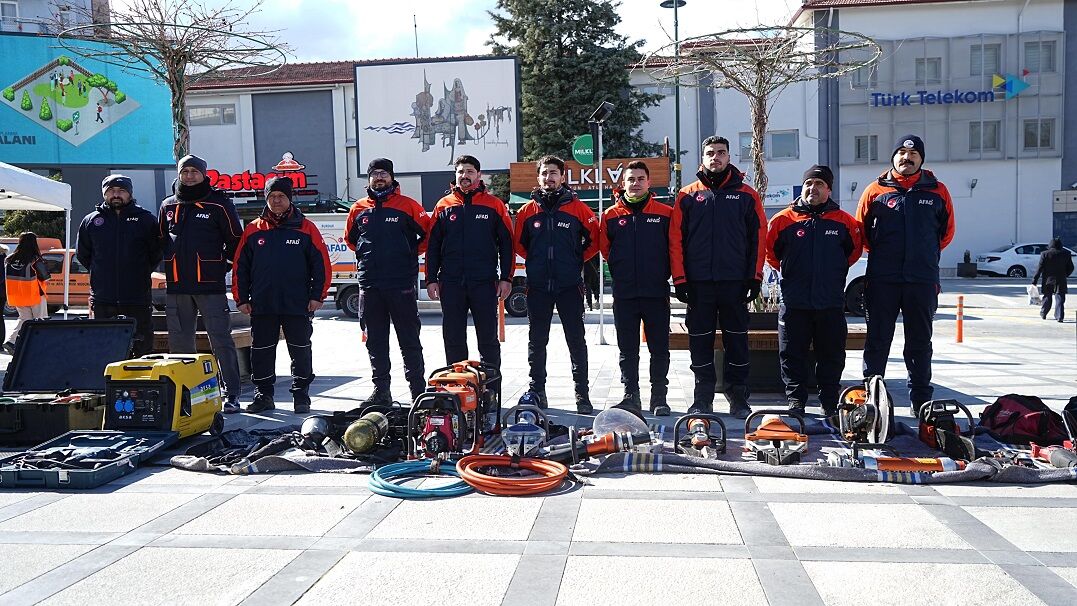 6 Şubat Depremleri Anısına Fotoğraf Sergisi (6)