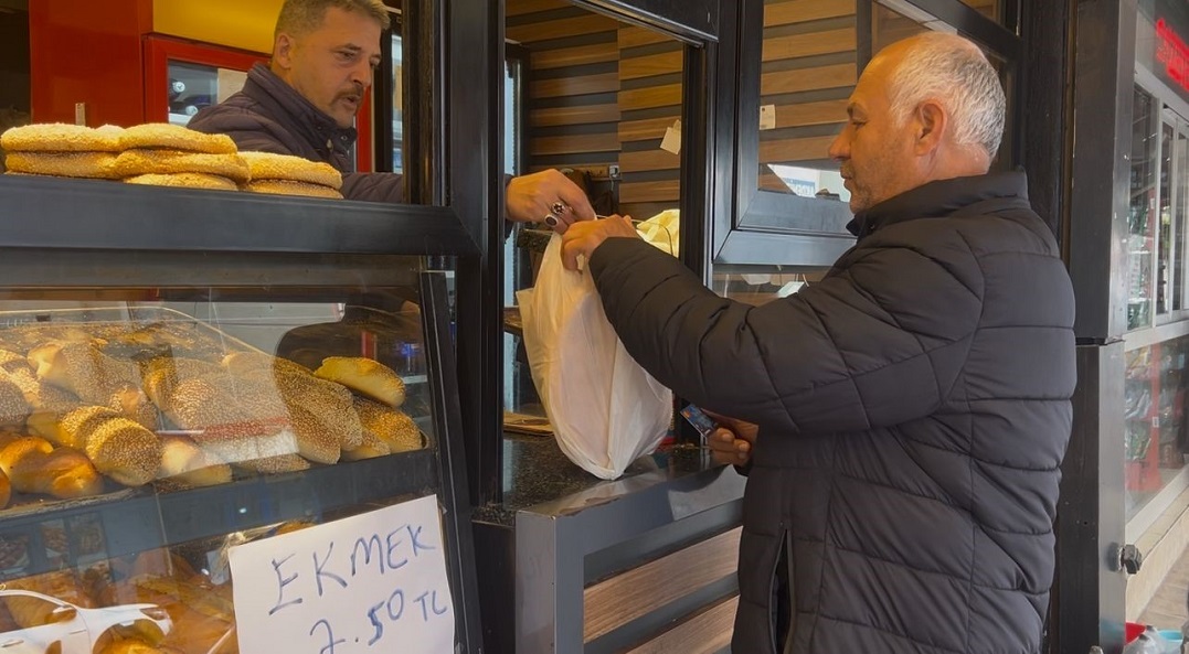 Dar Gelirliye Destek 200 Gram Ekmek 7,5 Tl (2)