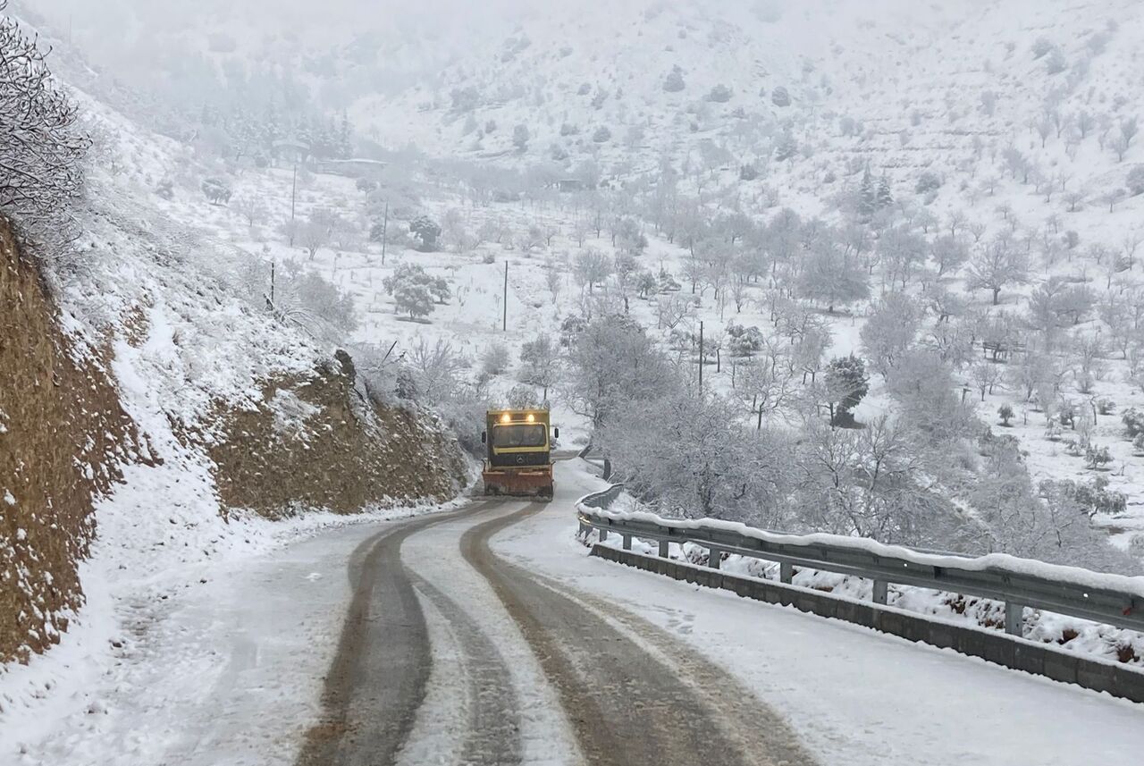 Kahramanmaraş’ta Kar Yağışı, 66 Mahallenin Yollarını Kapattı (3)