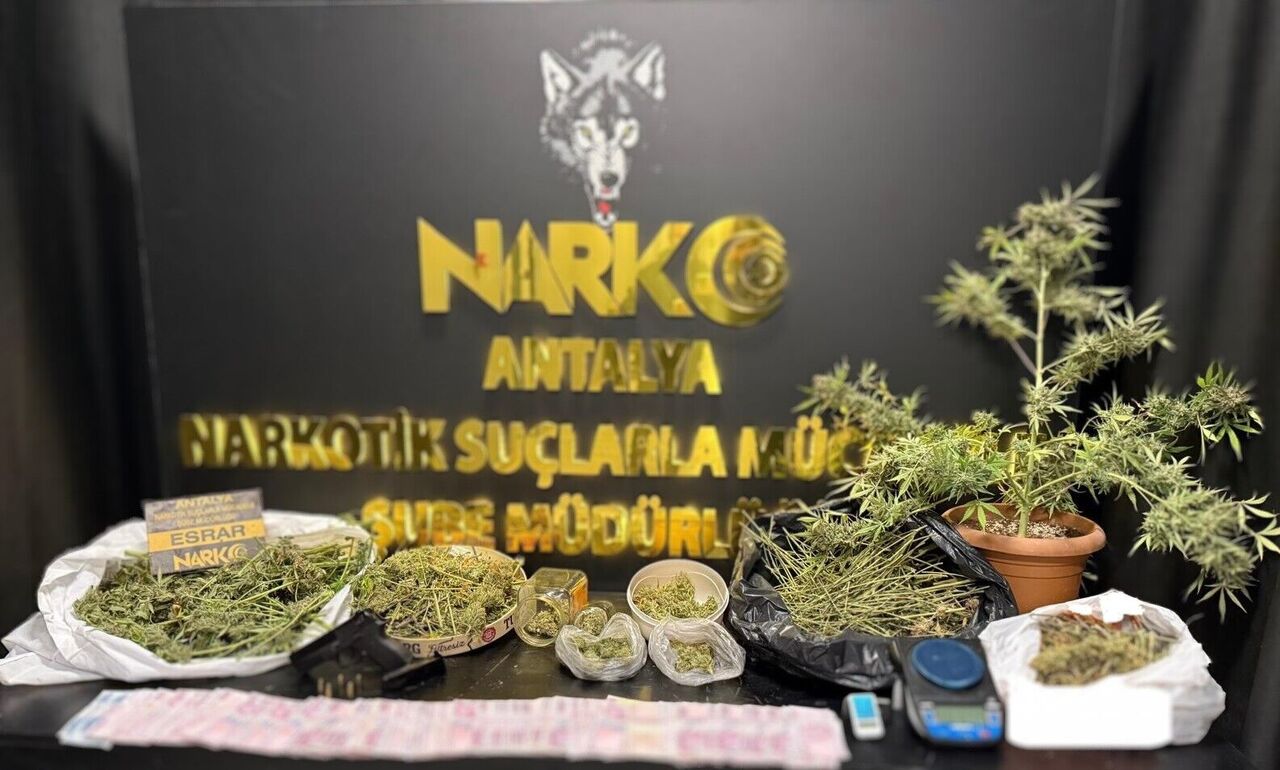 Narkotik Suçlarla Mücadele 20 Kişi Tutuklandı (5)