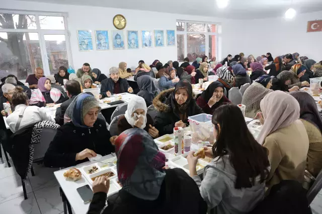 İftar Vakti Evlerde Yemek Pişirmek Yasaklandı (2)