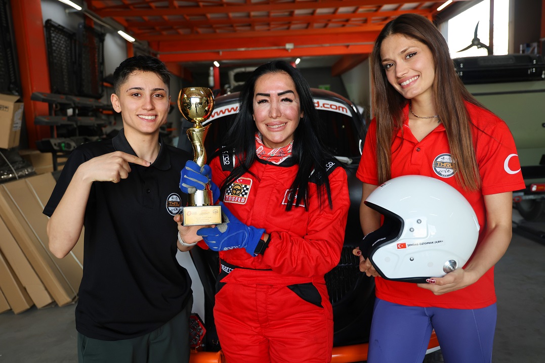 Kadın Off Road Pilotu Şendağ Öztoprak, Erkeklere Meydan Okuyor! (6)