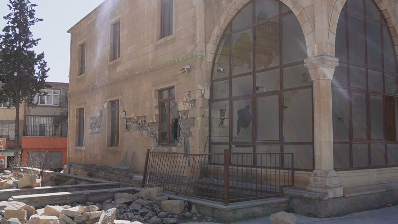 Kahramanmaraş'ta Depremde Hasar Gören Cami Kaderine Terk Edildi! (2)
