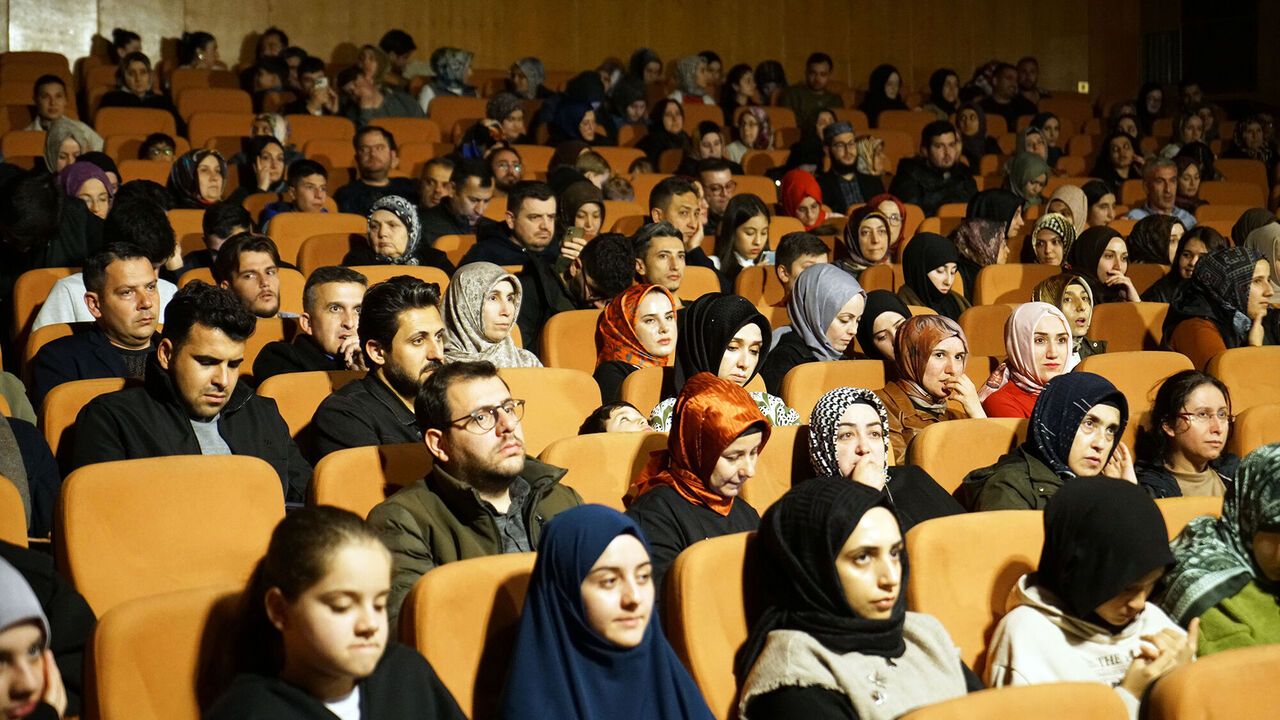 Nurullah Genç Kahramanmaraş’ta Şiir Dolu Bir Gece Yaşattı ...