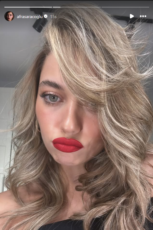 Afra Saraçoğlu'ndan Şaşırtan Saç Değişikliği! Sosyal Medya Yıkıldı (1)