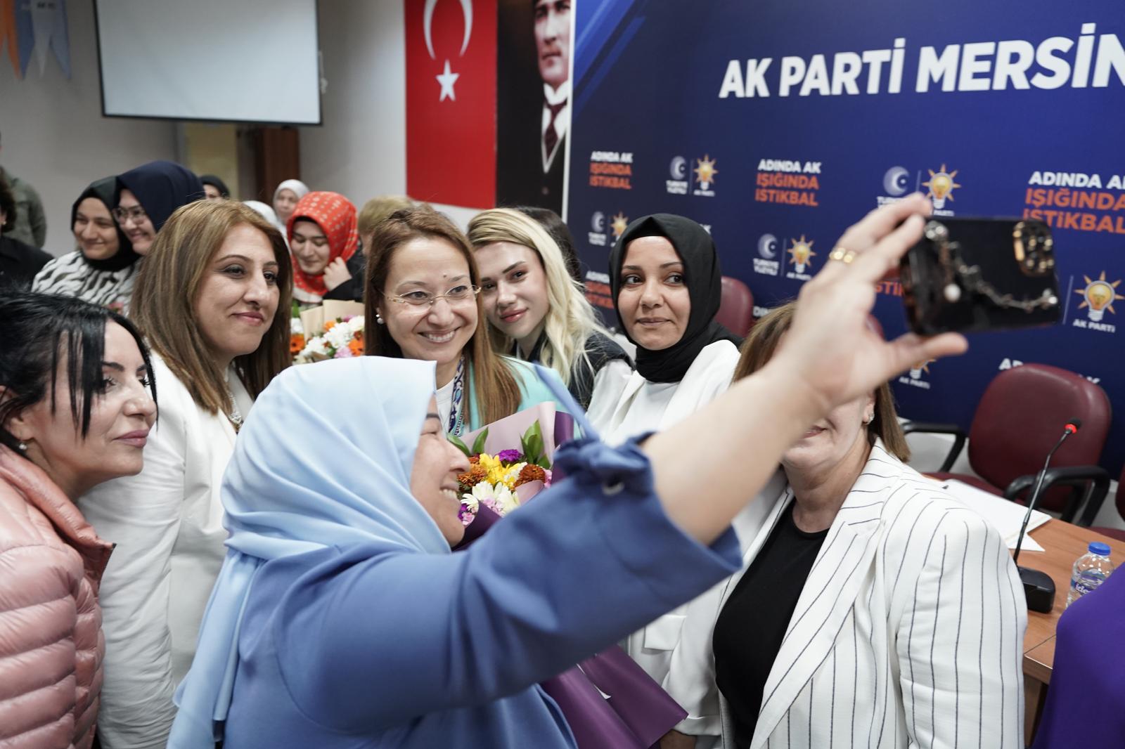 Ak Parti Kadın Kolları'ndan Kahramanmaraş'a Çıkarma (9)