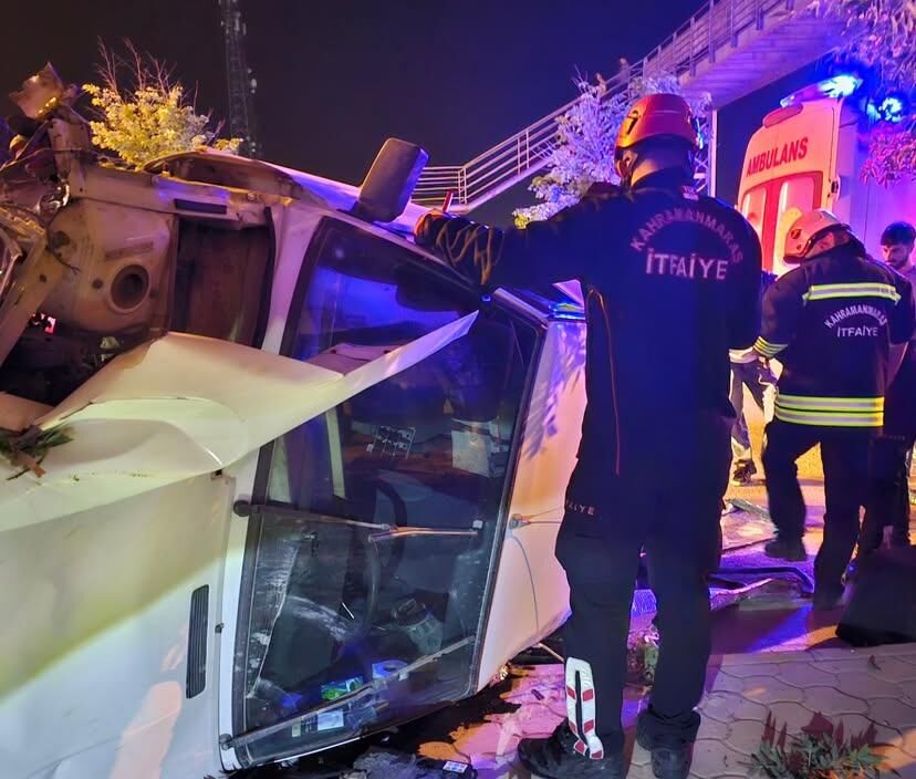 Kahramanmaraş Doğukent Yolu'nda Devrilen Otomobilde Can Pazarıwhatsapp Image 2025 04 29 At 22.27.12