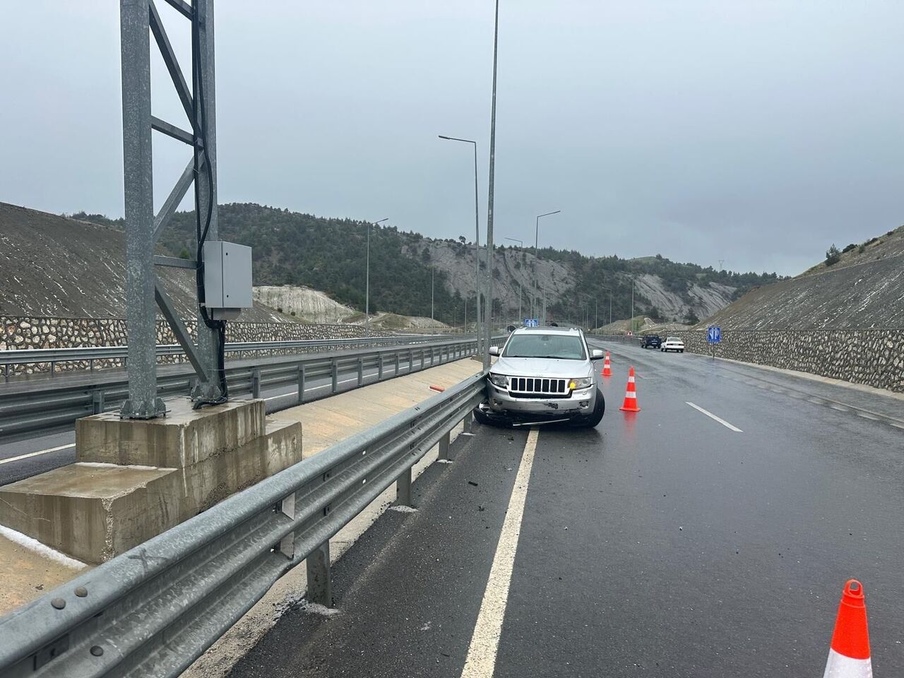 Kahramanmaraş’ta 50 Saniyede 3 Ayrı Kaza Sağanak Yağış Tehlike Saçtı (4)