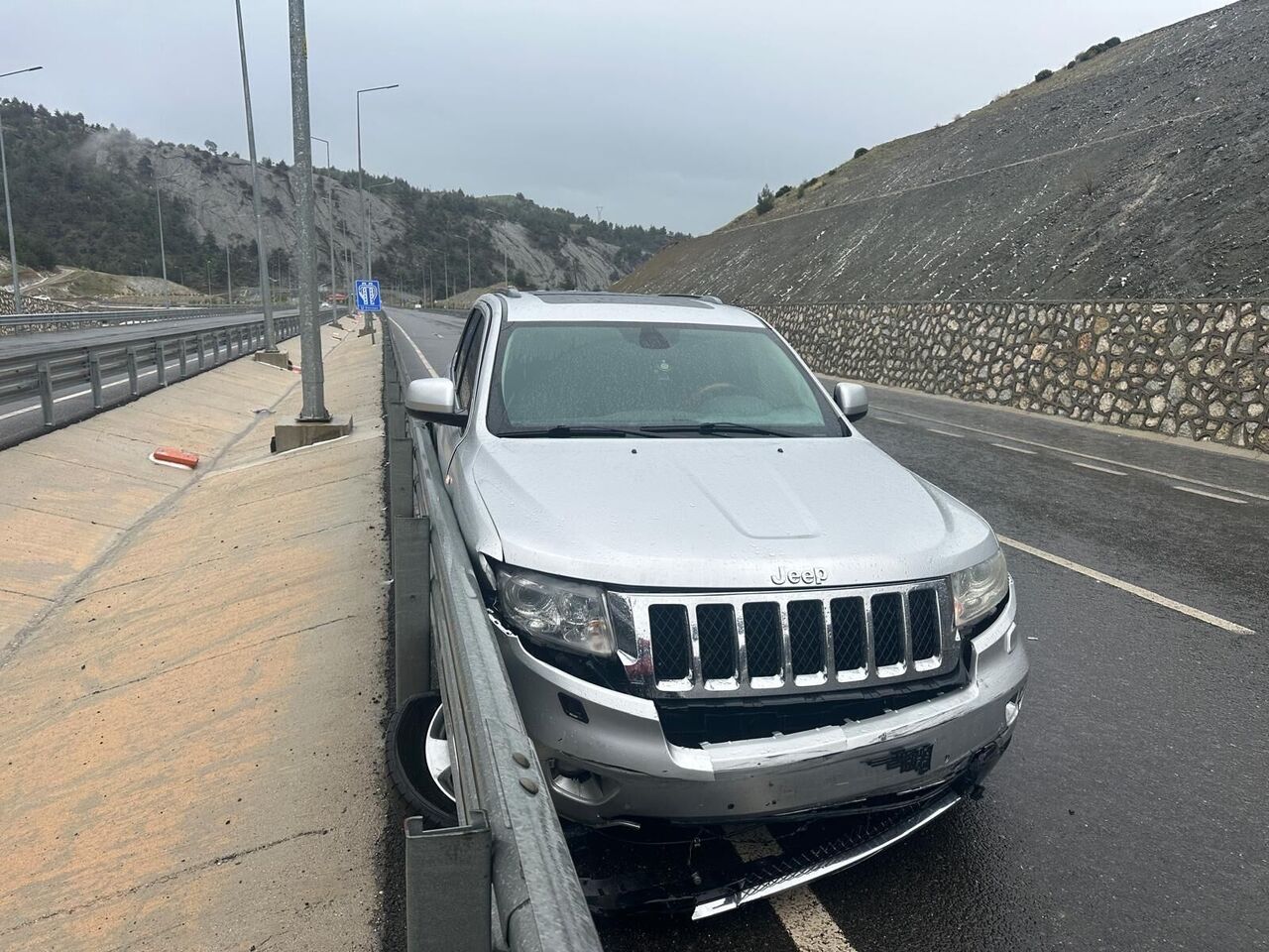 Kahramanmaraş’ta 50 Saniyede 3 Ayrı Kaza Sağanak Yağış Tehlike Saçtı (5)
