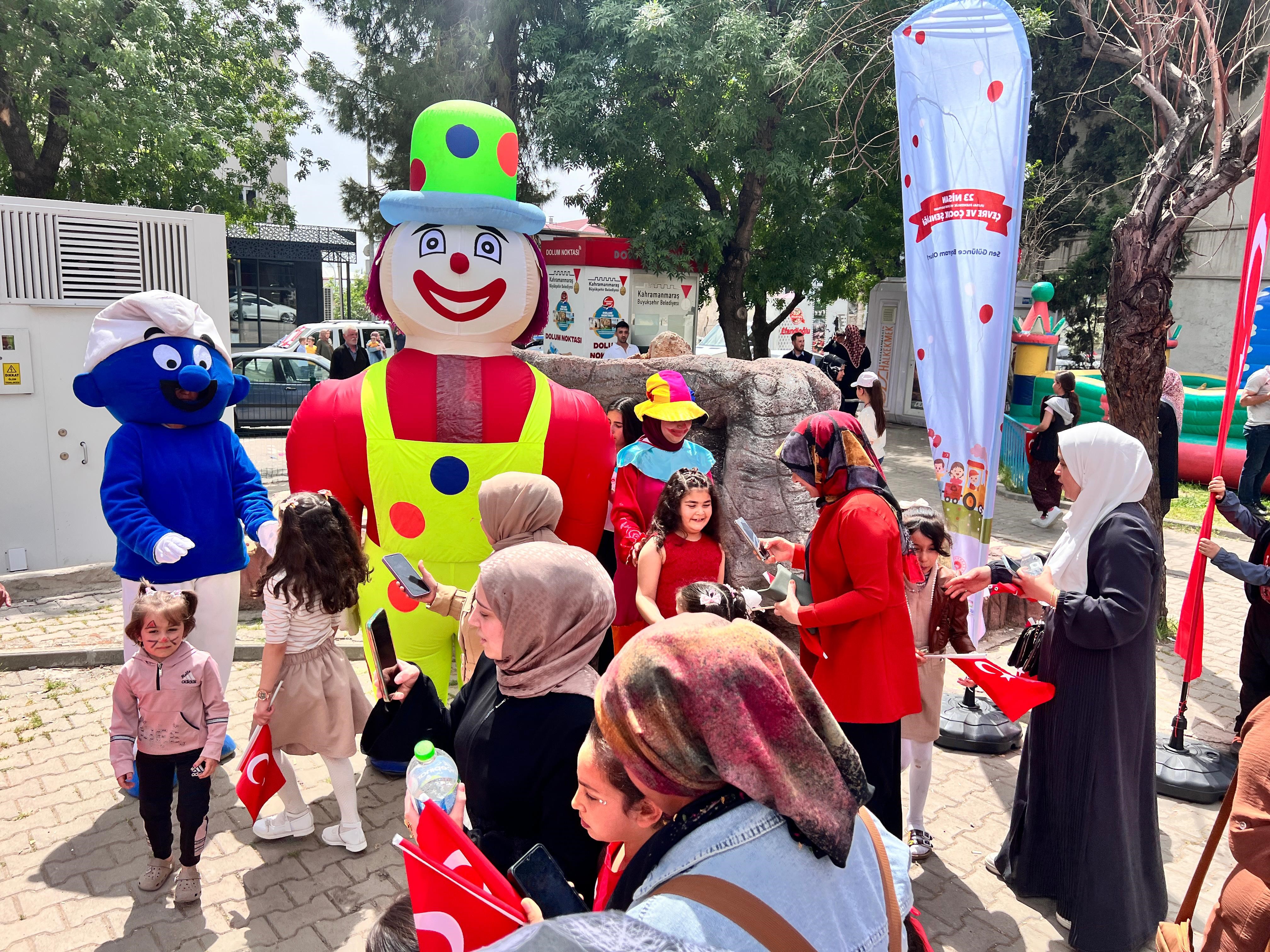 Kahramanmaraş’ta Depremzede Çocuklara 23 Nisan Sevinci (2)