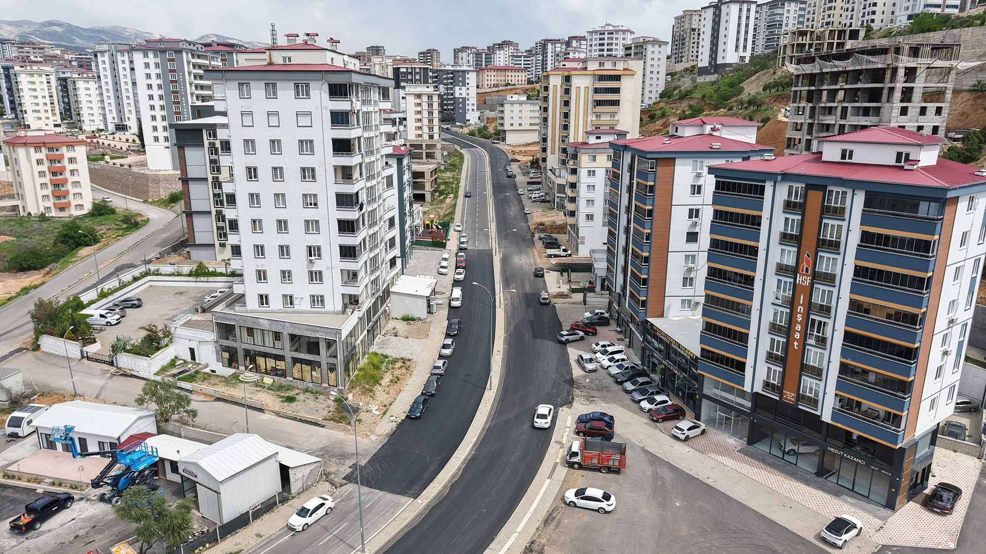Kahramanmaraş’ta Trafiğe Konfor Dokunuşu İşte Yenilenen Cadde (3)