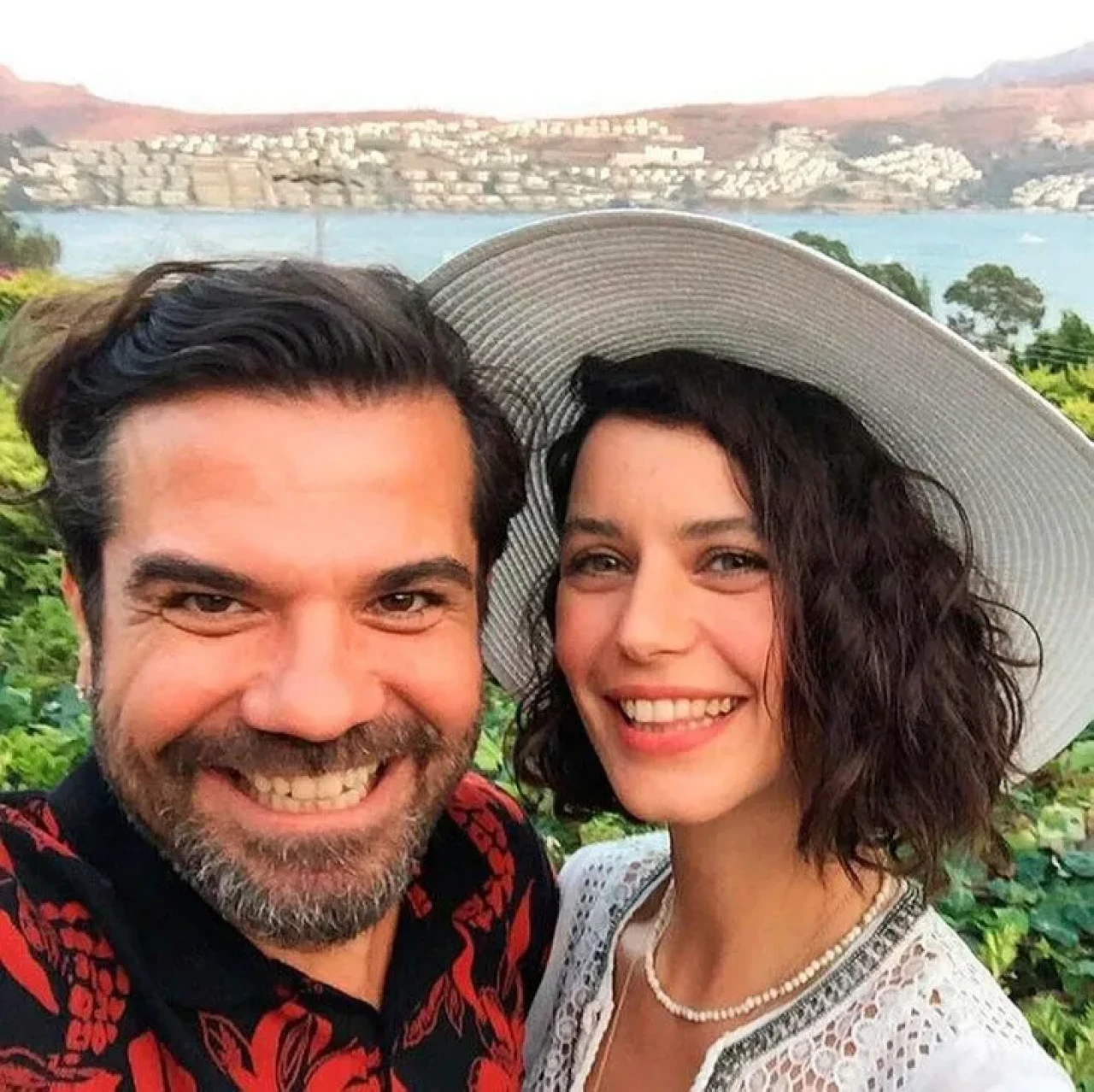 Kenan Doğulu Ve Beren Saat Bebek Bekliyor Mu İşte İlk Açıklama (3)