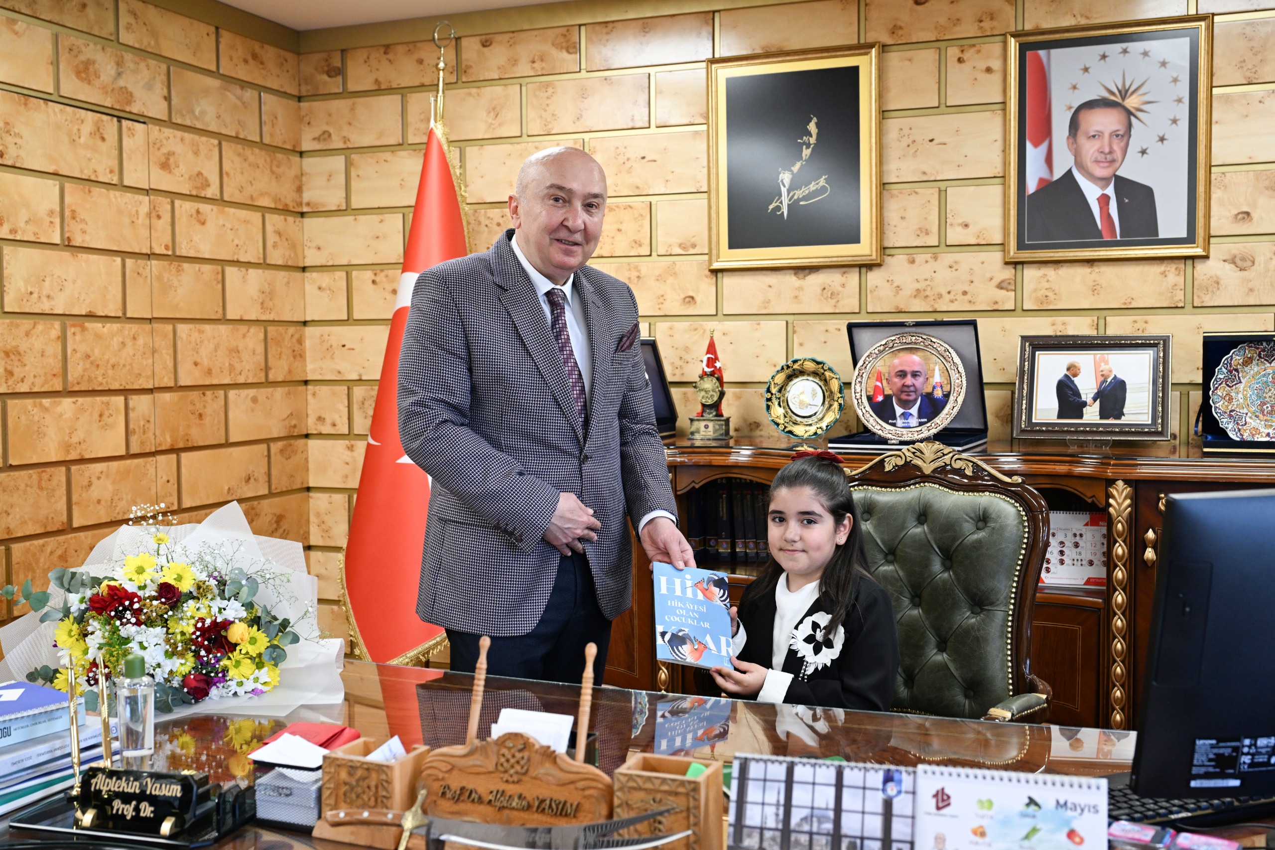 Ksü’de 23 Nisan Sürprizi Minik Gülce Rektör Oldu (5)